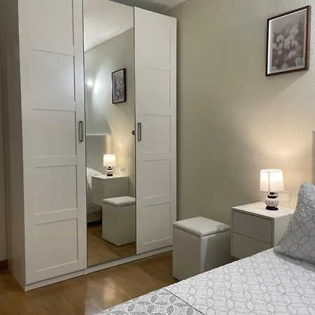 Bierzinn Apartamentos - Brujas Ponferrada Buitenkant foto
